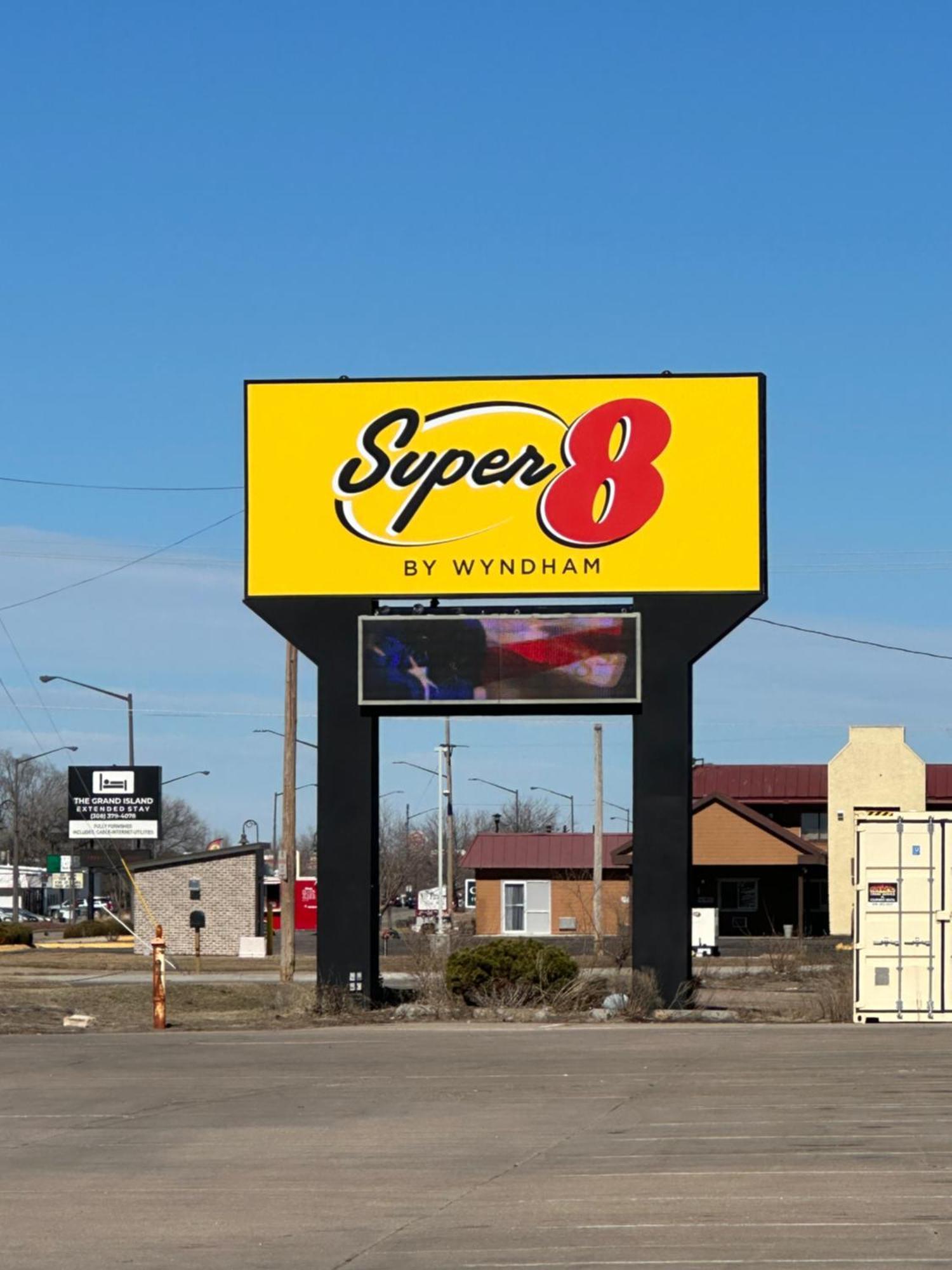 Super 8 By Wyndham Grand Island Hotel Exterior photo