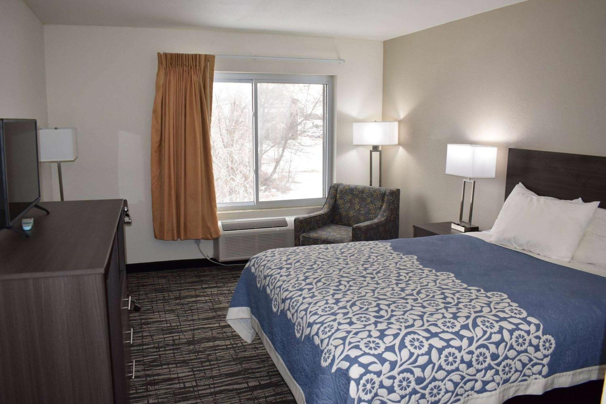 Super 8 By Wyndham Grand Island Hotel Exterior photo