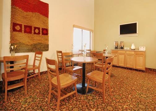 Super 8 By Wyndham Grand Island Hotel Restaurant photo